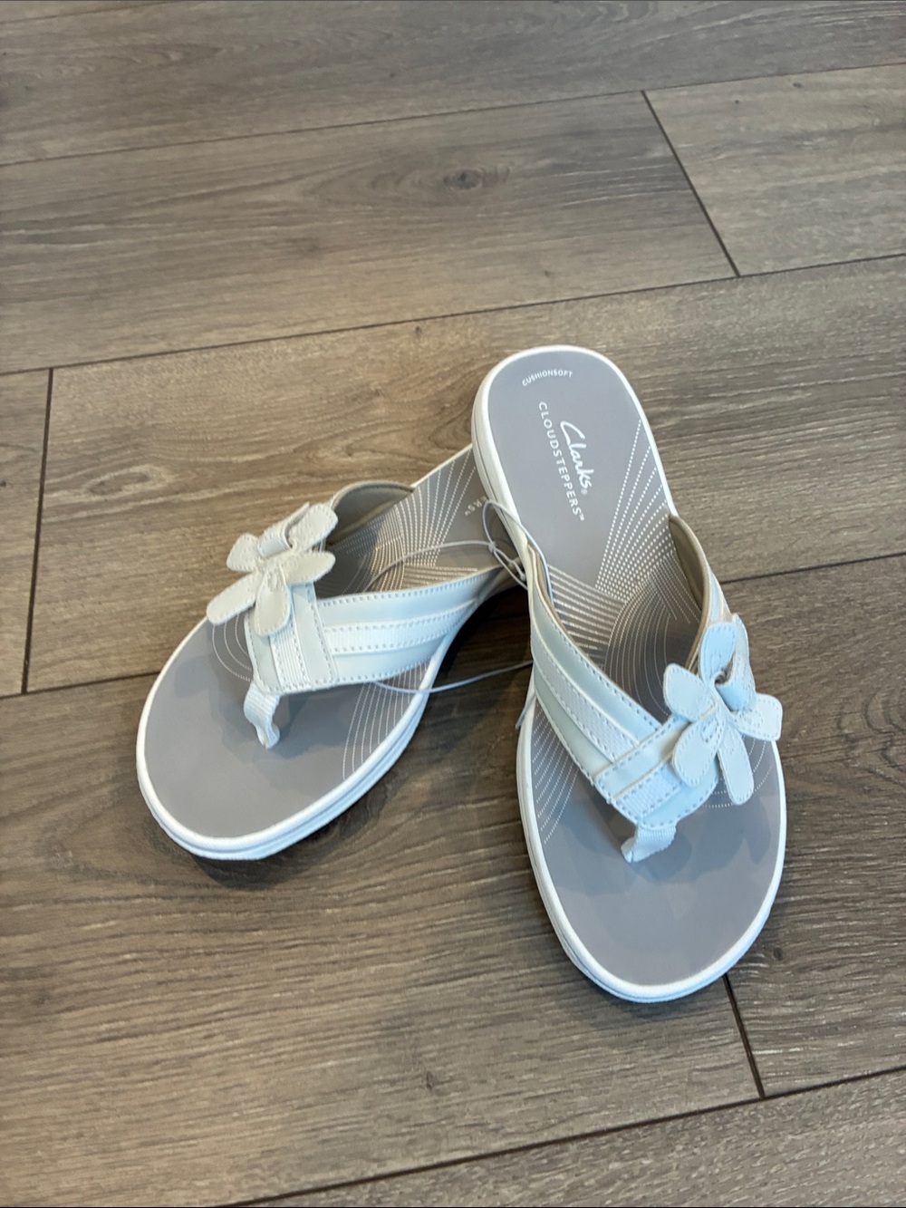 Clarks Cloudsteppers Women's Brinkley Flora ~ White Sz 6